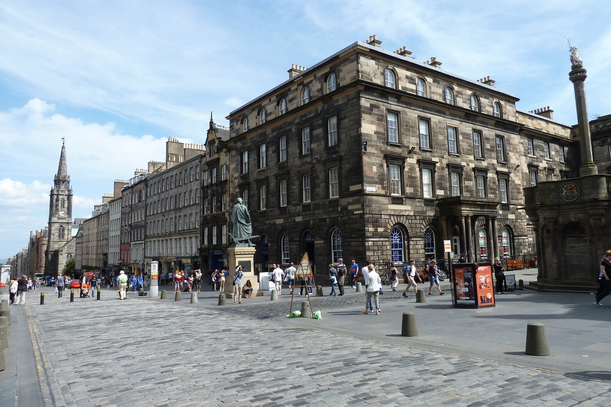 Picture United Kingdom Edinburgh 2011-07 64 - Street Edinburgh