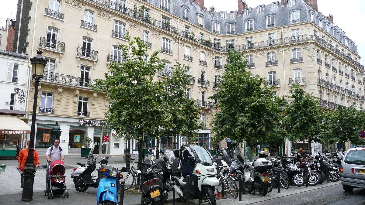 Picture France Paris 17th Arrondissement Rue Levis 2007-05 23 - Monument Rue Levis