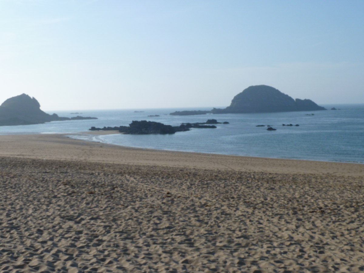 Picture France St Coulomb Chevrets Beach 2010-04 26 - SPA Chevrets Beach