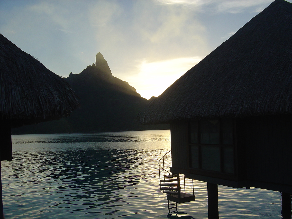 Picture Polynesia Meridien Bora Bora Hotel 2006-04 111 - City Sights Meridien Bora Bora Hotel