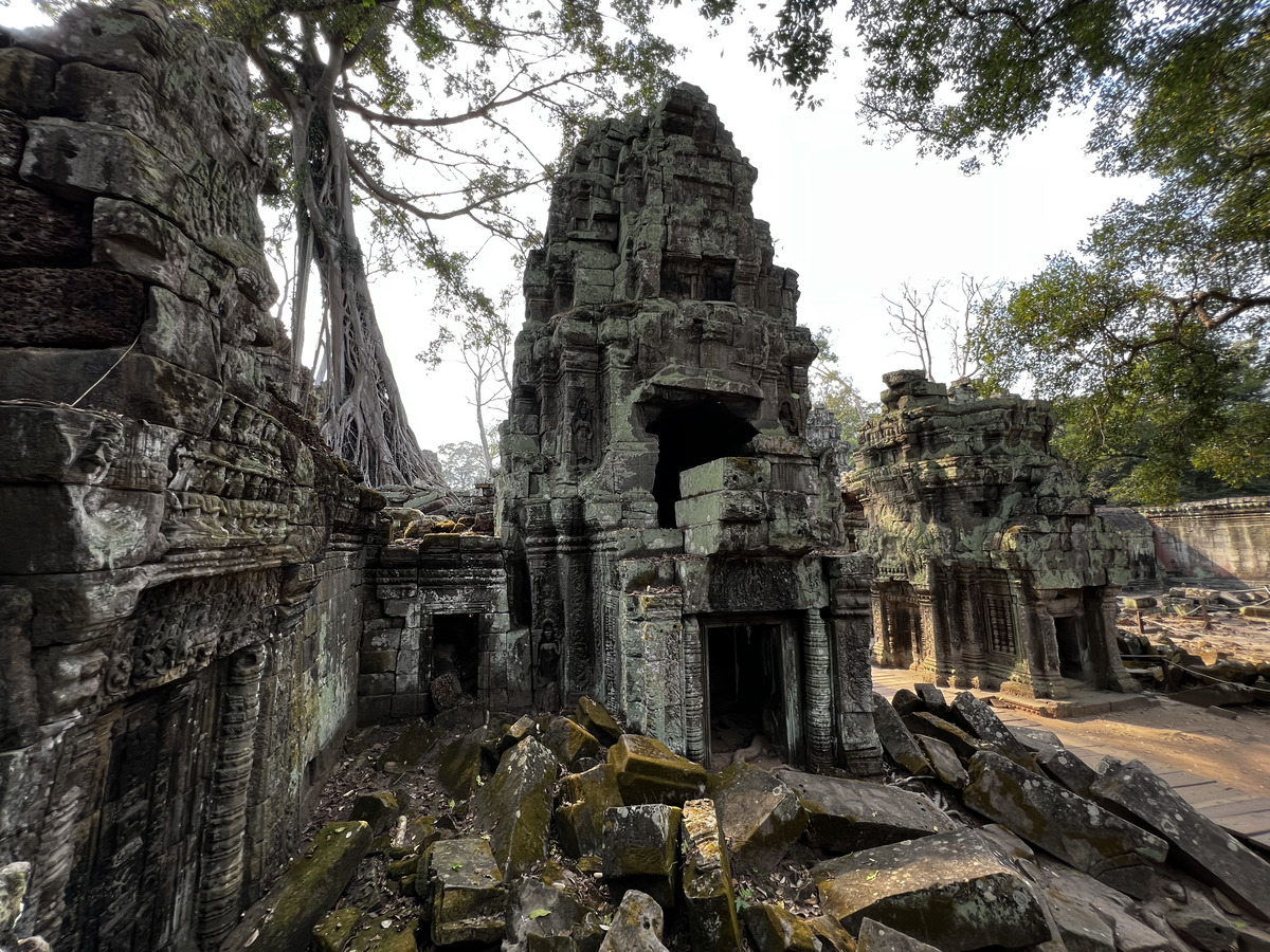 Picture Cambodia Siem Reap Ta Prohm 2023-01 67 - Streets Ta Prohm