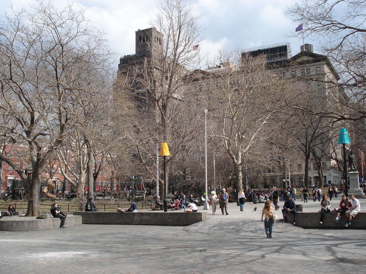 Picture United States New York Washington Square 2006-03 0 - Waterfalls Washington Square