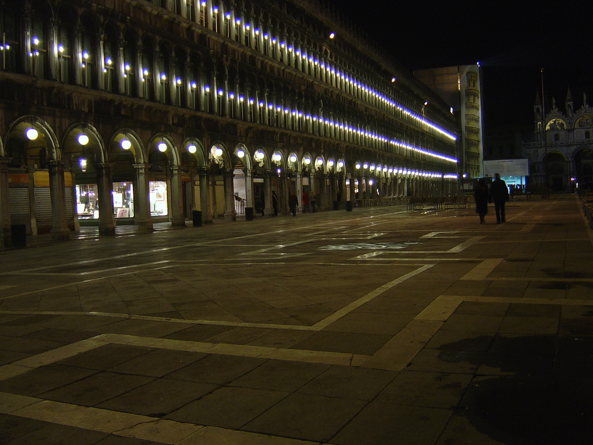 Picture Italy Venice 2005-03 308 - Rental Venice