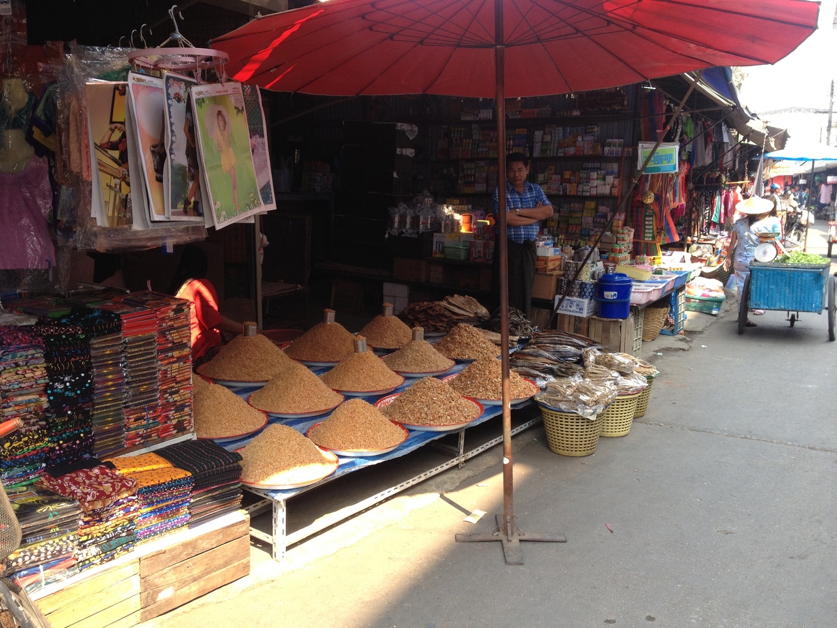 Picture Thailand Mae Sot 2014-02 29 - Restaurants Mae Sot