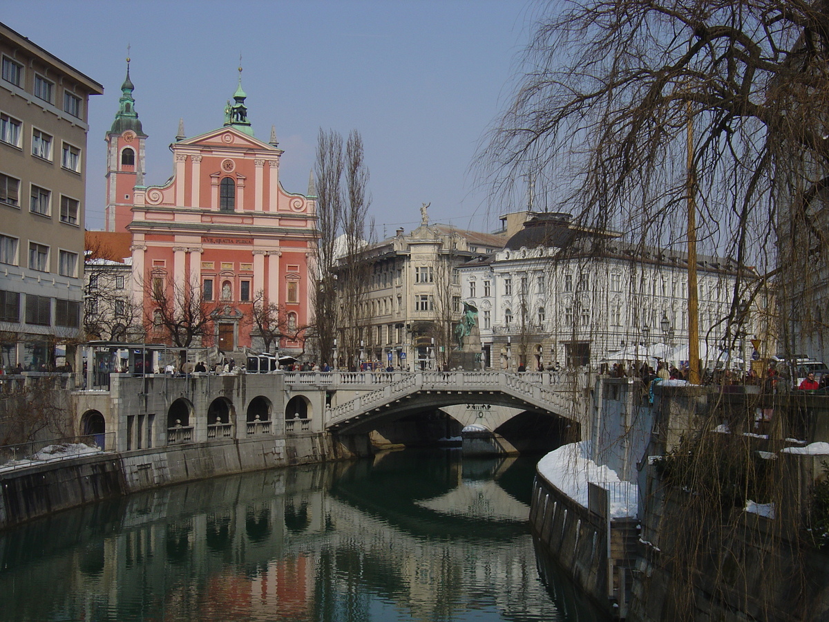 Picture Slovenia Ljubljana 2005-03 0 - Restaurants Ljubljana