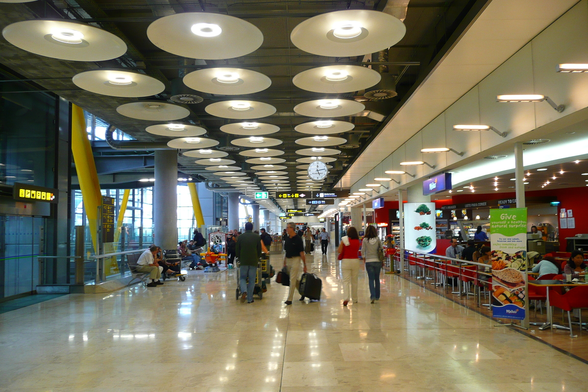 Picture Spain Madrid Barajas Airport 2007-09 76 - Land Barajas Airport