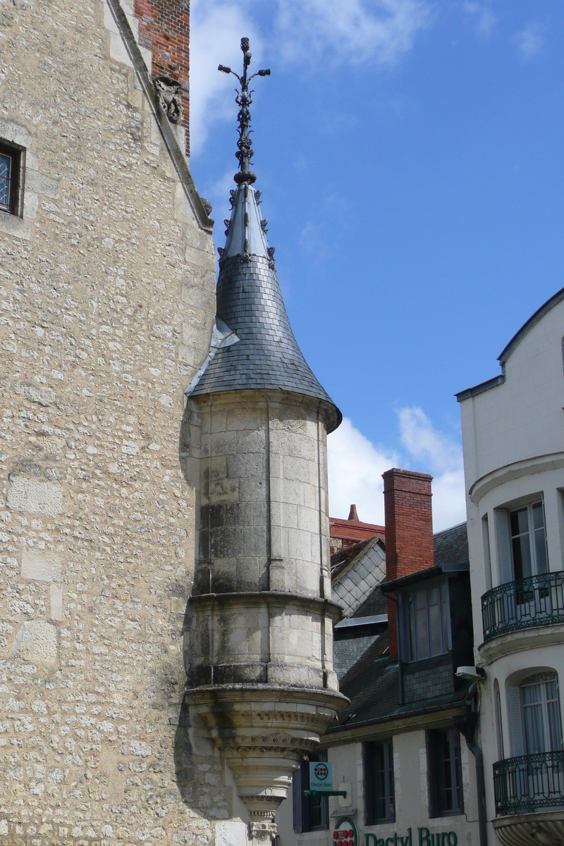 Picture France Bourges 2008-04 40 - Transport Bourges