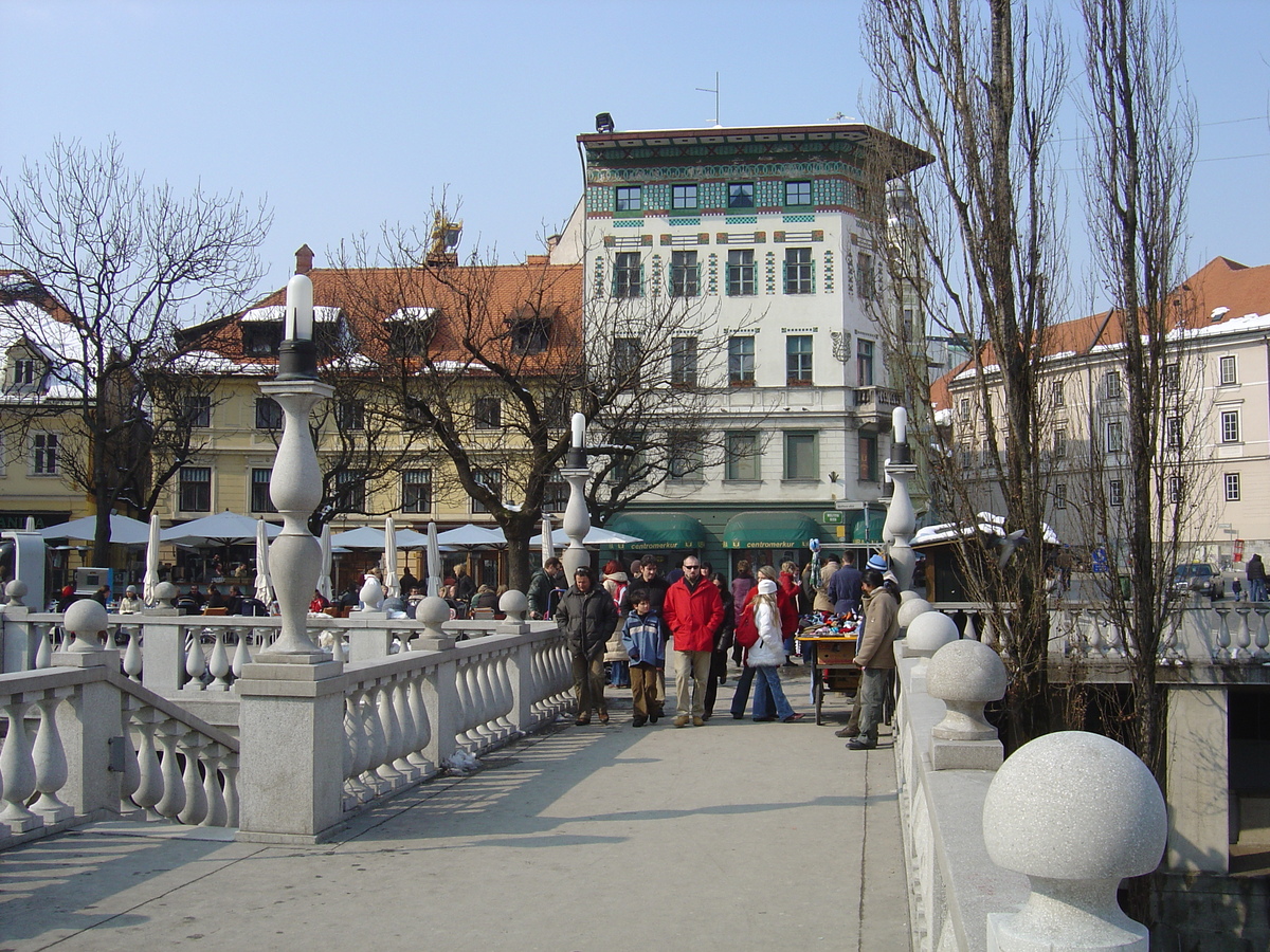 Picture Slovenia Ljubljana 2005-03 15 - French Restaurant Ljubljana