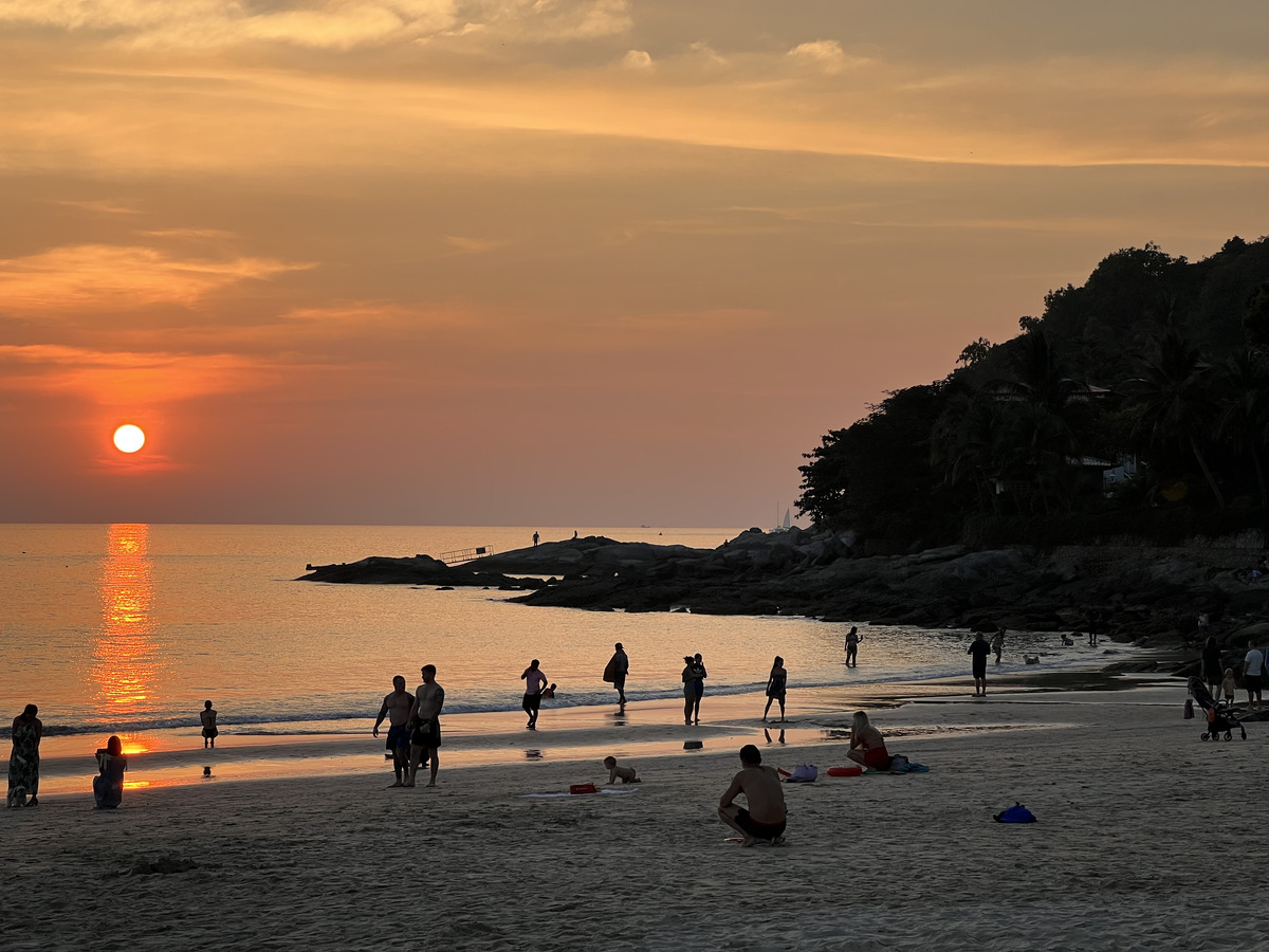 Picture Thailand Phuket Nai Harn Beach 2021-12 26 - Hot Season Nai Harn Beach