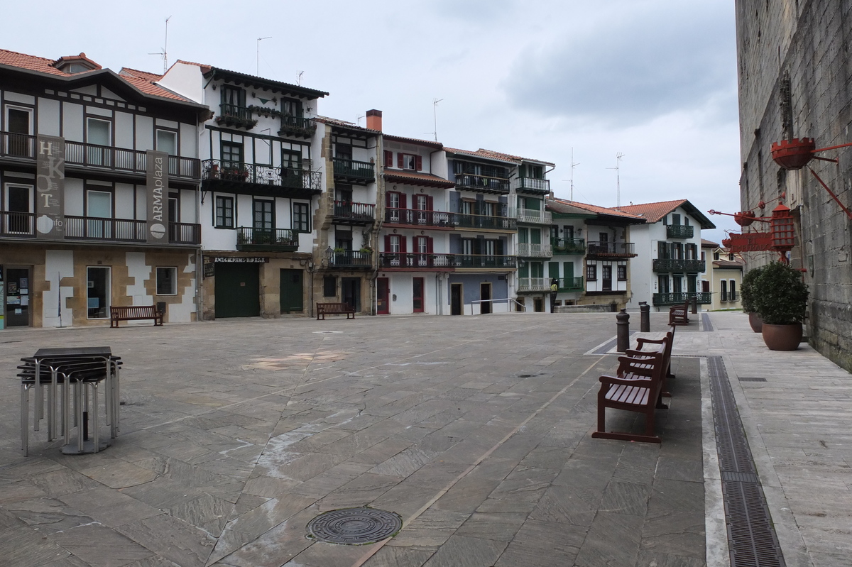 Picture France Basque Country 2013-01 96 - Monument Basque Country