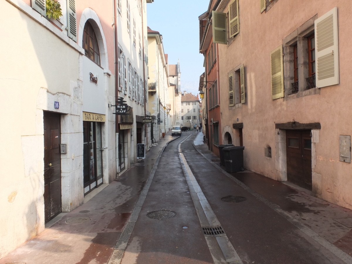 Picture France Annecy 2012-02 122 - Street Annecy