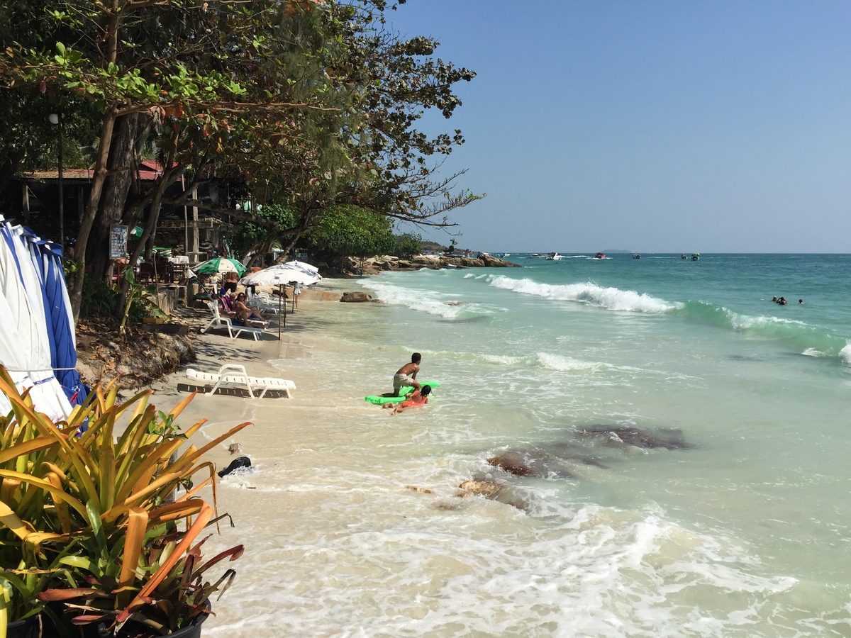 Picture Thailand Koh Samet 2016-01 13 - Hotel Pools Koh Samet