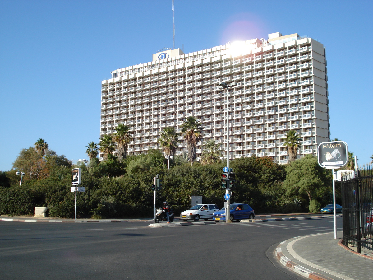 Picture Israel Tel Aviv 2006-12 53 - Cheap Room Tel Aviv