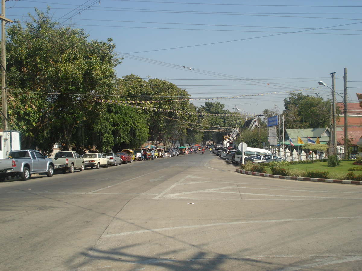 Picture Thailand Phitsanulok Wat Pra Sri Rattana Mahathat Vora Maha Vihar 2008-01 30 - City View Wat Pra Sri Rattana Mahathat Vora Maha Vihar