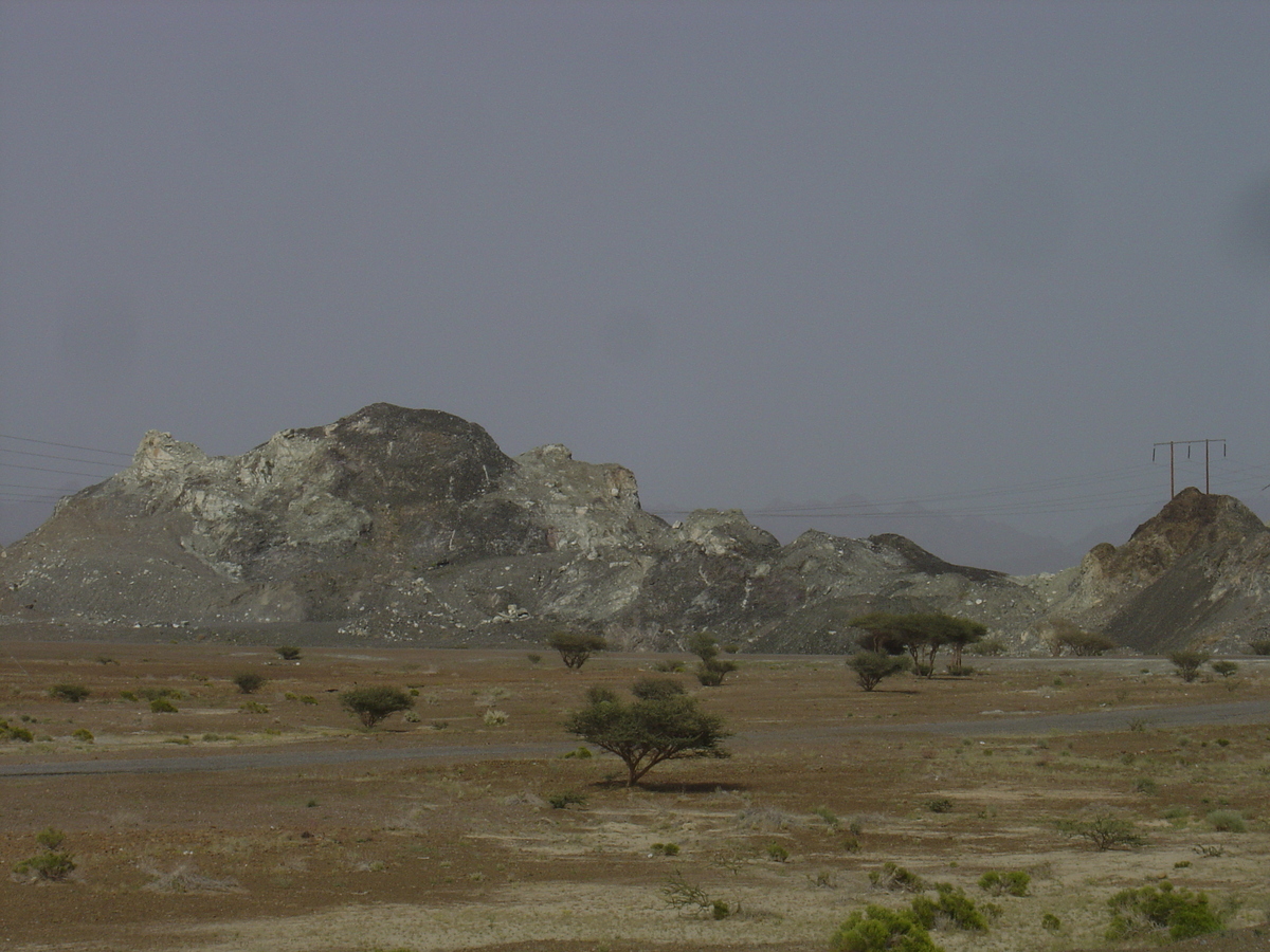 Picture Sultanate of Oman Buraimi to Sohar road 2005-03 13 - Restaurant Buraimi to Sohar road