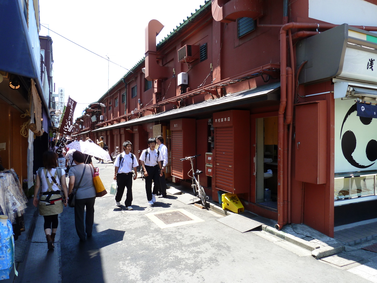 Picture Japan Tokyo Asakusa 2010-06 7 - Accomodation Asakusa