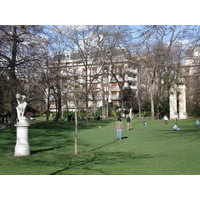 Picture France Paris Monceau Garden 2006-03 59 - Shopping Monceau Garden