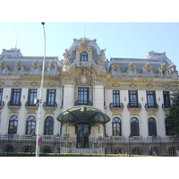 Picture Romania Bucharest 2003-10 35 - Monument Bucharest