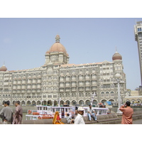 Picture India Mumbai Taj Mahal hotel 2003-05 9 - Waterfall Taj Mahal hotel