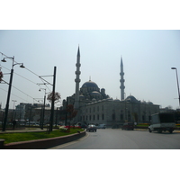 Picture Turkey Istanbul Bosphorus 2009-04 45 - Monument Bosphorus