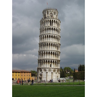 Picture Italy Pisa 2004-03 23 - Streets Pisa