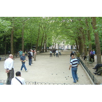 Picture France Paris Luxembourg Garden 2007-04 51 - Walking Street Luxembourg Garden