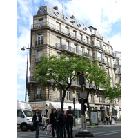 Picture France Paris 17th Arrondissement Avenue de Wagram 2007-05 46 - Monument Avenue de Wagram