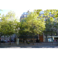 Picture France Paris Avenue de Friedland 2007-09 4 - Waterfalls Avenue de Friedland