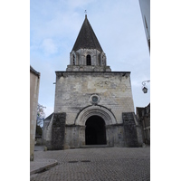 Picture France Loches Castle 2013-01 2 - Waterfalls Loches Castle