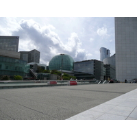 Picture France Paris La Defense 2007-05 81 - Hot Season La Defense