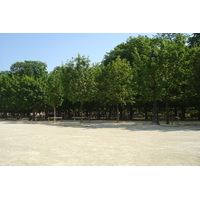 Picture France Paris Garden of Tuileries 2007-05 329 - Hotel Pools Garden of Tuileries