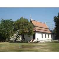 Picture Thailand Phitsanulok Wat Ratcha Bhurana 2008-01 12 - Lakes Wat Ratcha Bhurana