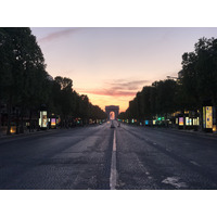 Picture France Paris lockdown 2020-04 304 - Sunrise Paris lockdown