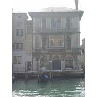 Picture Italy Venice 2005-03 77 - Waterfall Venice