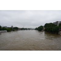 Picture France Paris Seine river 2016-06 33 - Summer Seine river