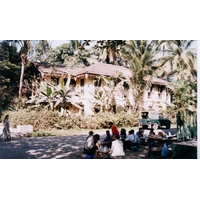 Picture Myanmar Yangon 1998-01 5 - Shopping Yangon