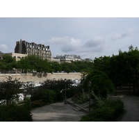 Picture France Paris Bastille Harbour 2007-06 3 - Waterfall Bastille Harbour