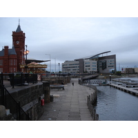 Picture United Kingdom Cardiff 2006-05 1 - Waterfalls Cardiff