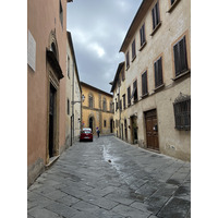 Picture Italy Volterra 2021-09 75 - Monument Volterra