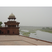 Picture India Agra 2003-05 51 - Waterfall Agra