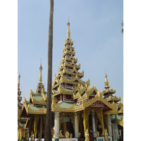 Picture Myanmar Yangon Shwedagon Pagoda 2005-01 41 - SPA Shwedagon Pagoda