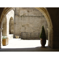 Picture France Baux de Provence 2004-08 68 - Restaurants Baux de Provence