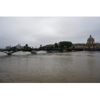 Picture France Paris Seine river 2016-06 23 - Hotels Seine river