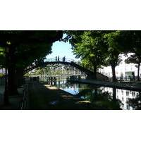 Picture France Paris Canal St Martin 2007-08 13 - Waterfall Canal St Martin