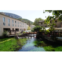 Picture France Fontaine-de-Vaucluse 2017-08 2 - Streets Fontaine-de-Vaucluse