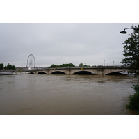 Picture France Paris Seine river 2016-06 74 - Walking Street Seine river