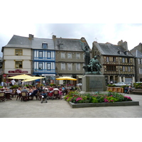 Picture France Treguier 2007-08 39 - Street Treguier