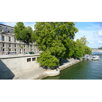 Picture France Paris The Bridges of Paris 2007-07 3 - Cheap Room The Bridges of Paris