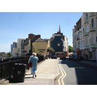 Picture United Kingdom Pembrokeshire Tenby 2006-05 82 - Monument Tenby