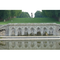 Picture France Vaux Le Vicomte Castle Vaux Le Vicomte Gardens 2010-09 63 - Lakes Vaux Le Vicomte Gardens